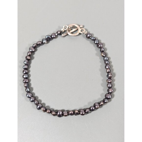 Dainty Gray Small Baroque Pearl Bracelet 7" - Picture 2 of 7